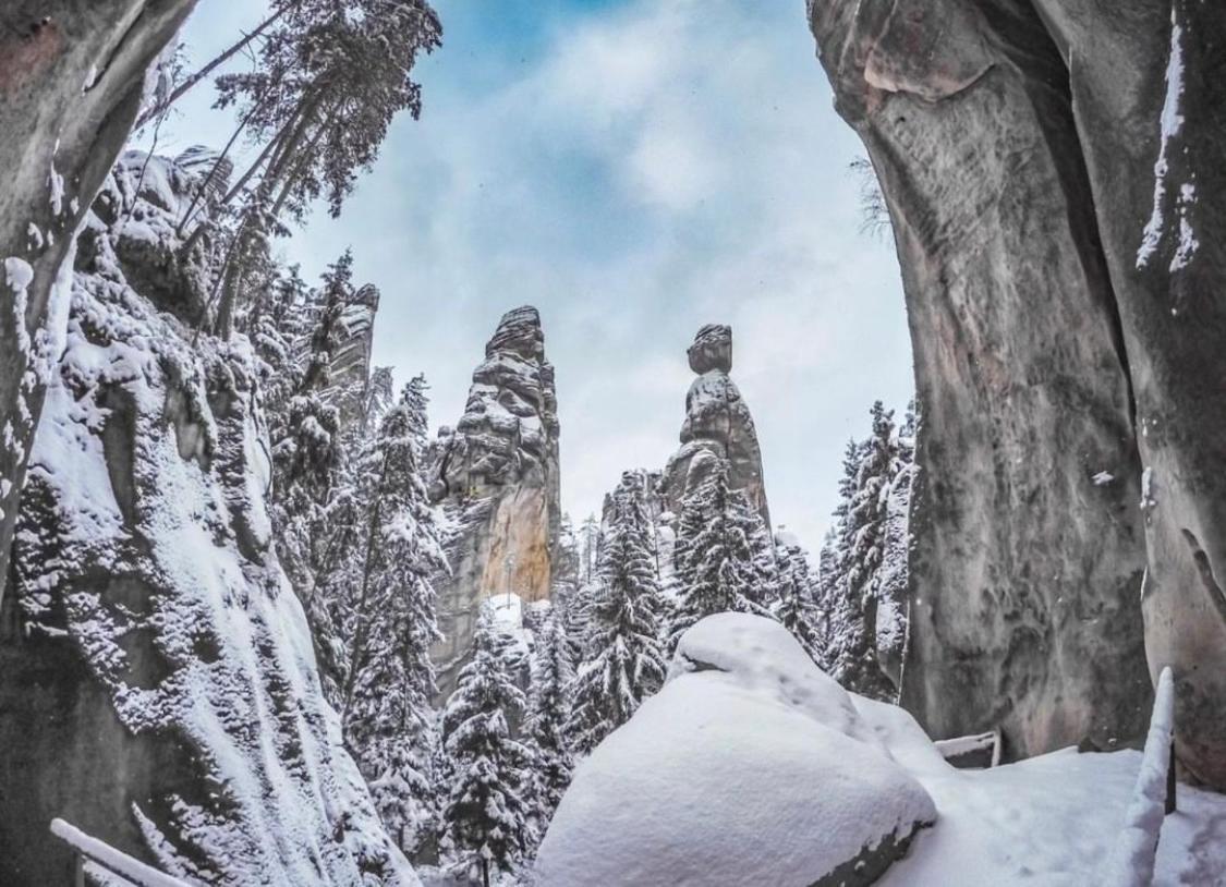 Apartman Teplice Nad Metuji Lägenhet Exteriör bild